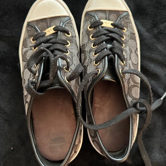 Coach sneakers . Monogram in gray . Size 7.5 - Picture 6 of 6